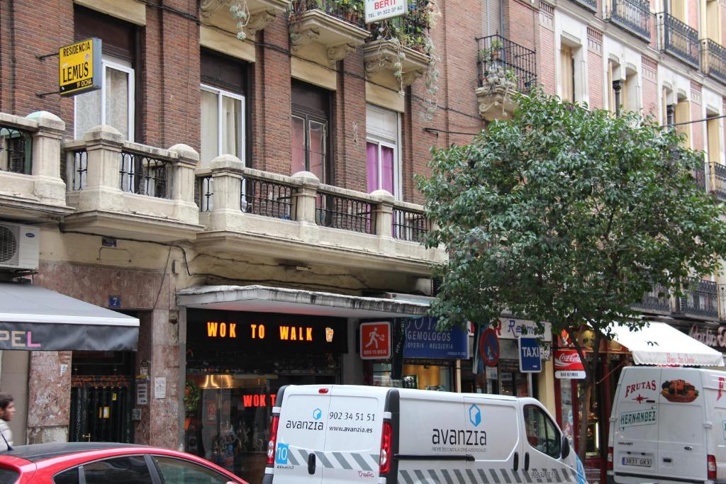Casa Lemus Hotel Madrid Exterior photo